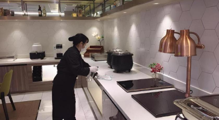 Magnotel Maglev Station Hotel 3*